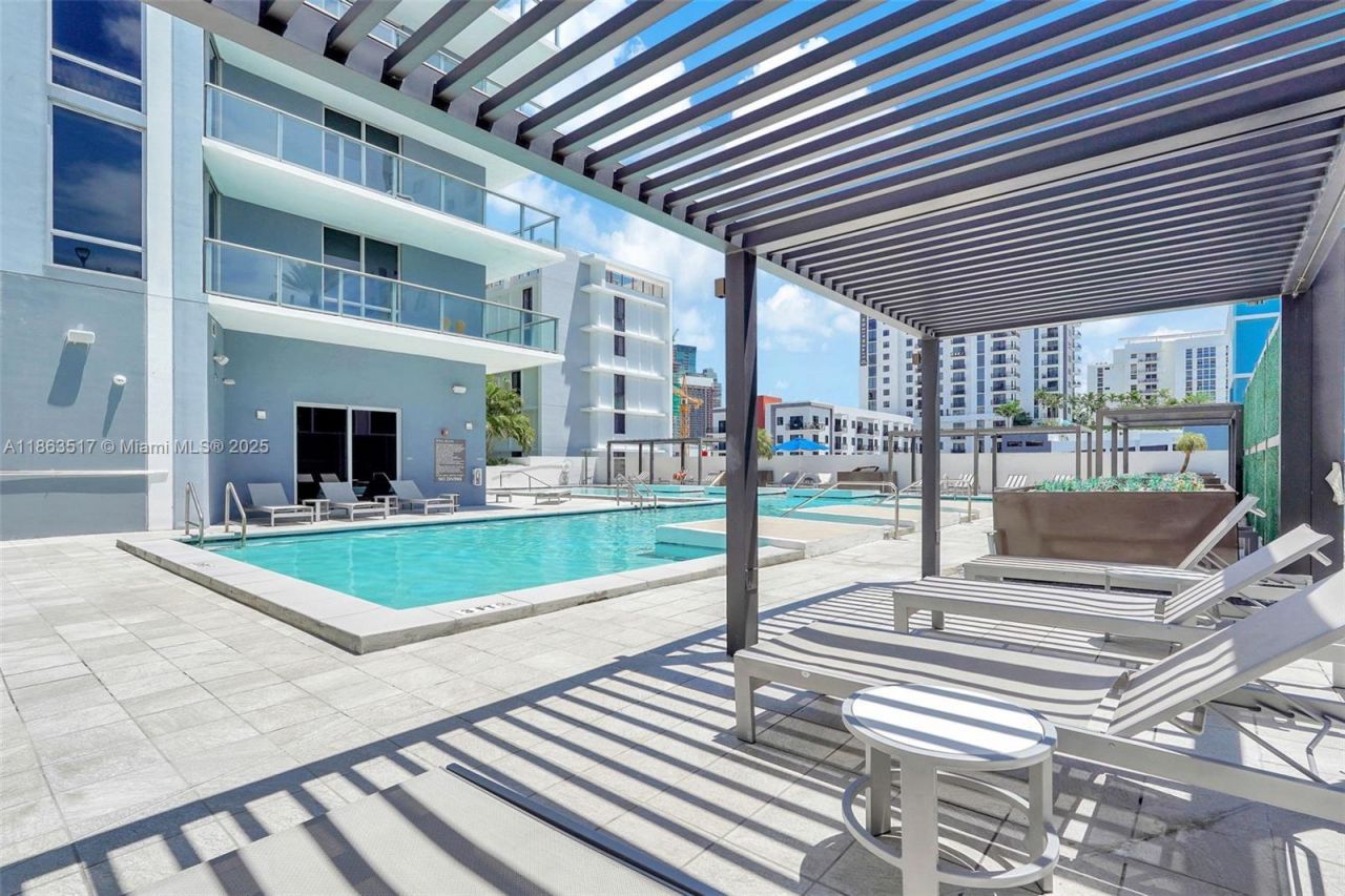 1010 SW 2nd Ave, Unit 1010, Miami, FL 33130 Photo