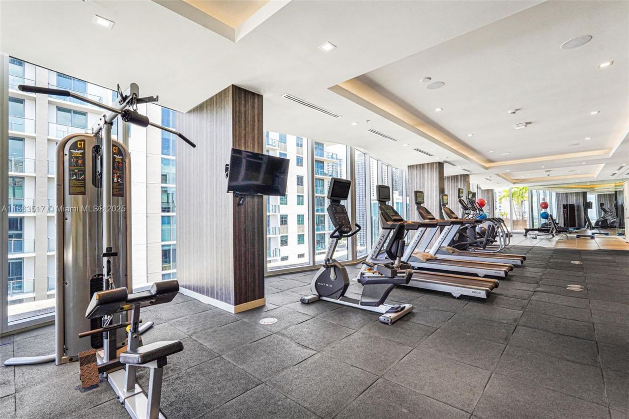 1010 SW 2nd Ave, Unit 1010, Miami, FL 33130 Photo