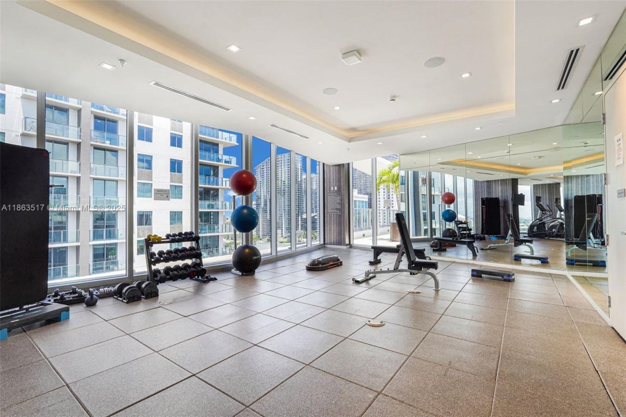 1010 SW 2nd Ave, Unit 1010, Miami, FL 33130 Photo