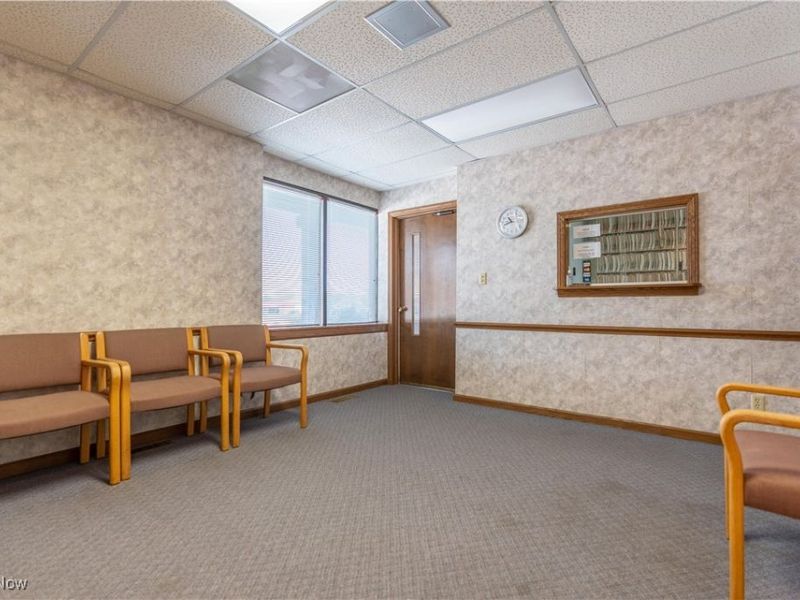 105 5th Street SE, Unit 2, Barberton, OH 44203 Photo 7