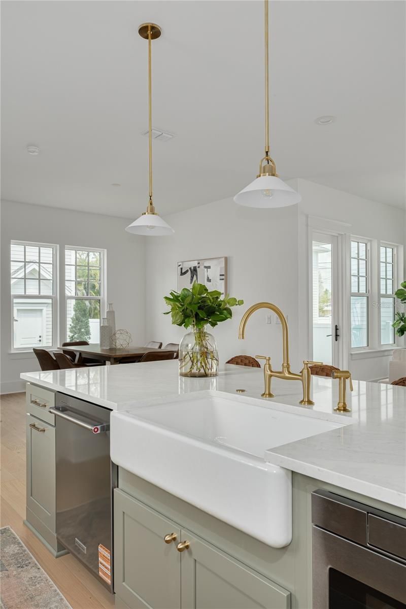 1211 35th Avenue N, Saint Petersburg, FL 33704 Photo