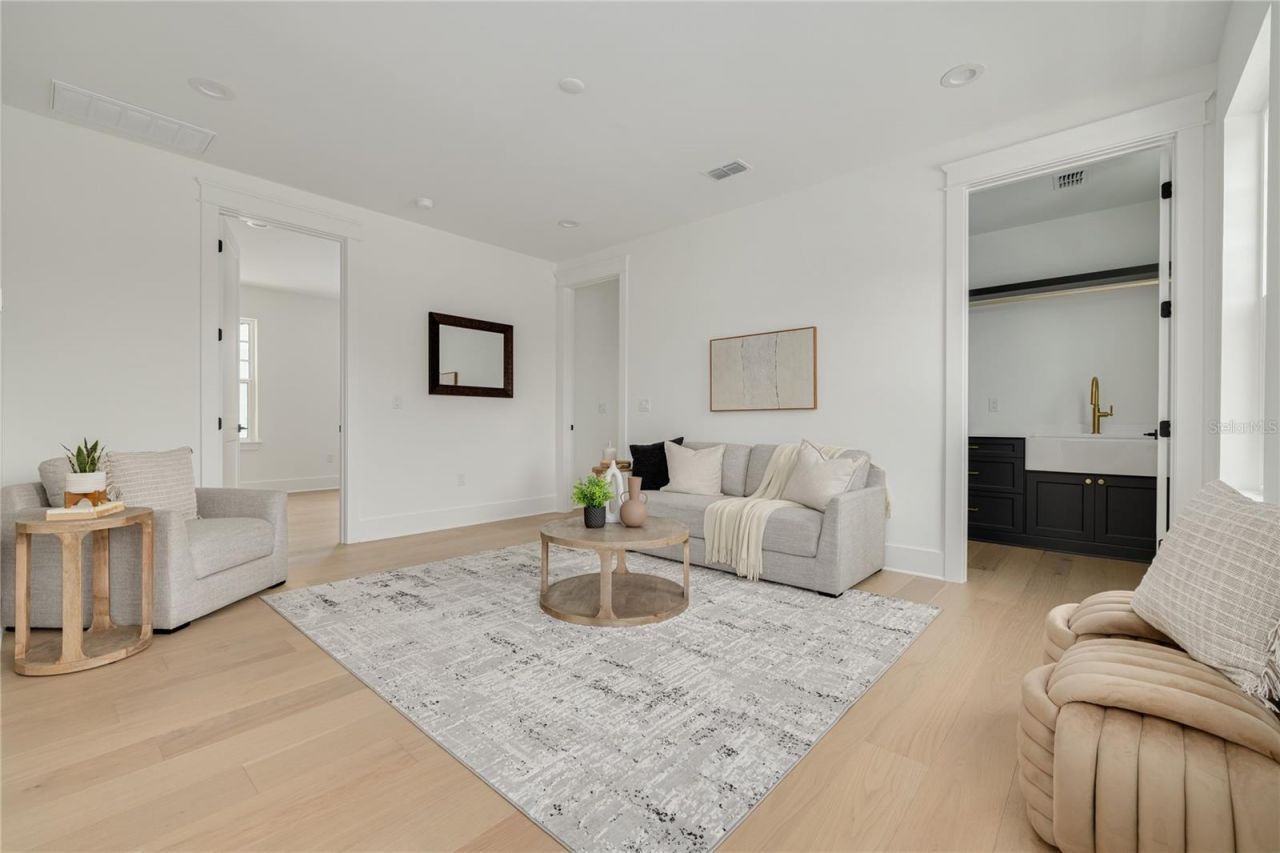 1211 35th Avenue N, Saint Petersburg, FL 33704 Photo