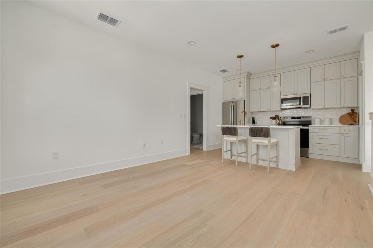 1211 35th Avenue N, Saint Petersburg, FL 33704 Photo