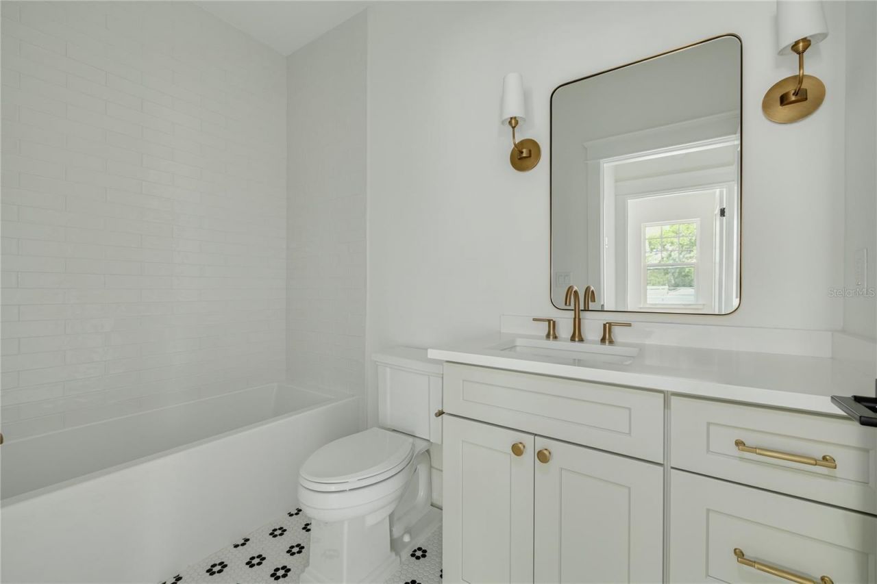 1211 35th Avenue N, Saint Petersburg, FL 33704 Photo