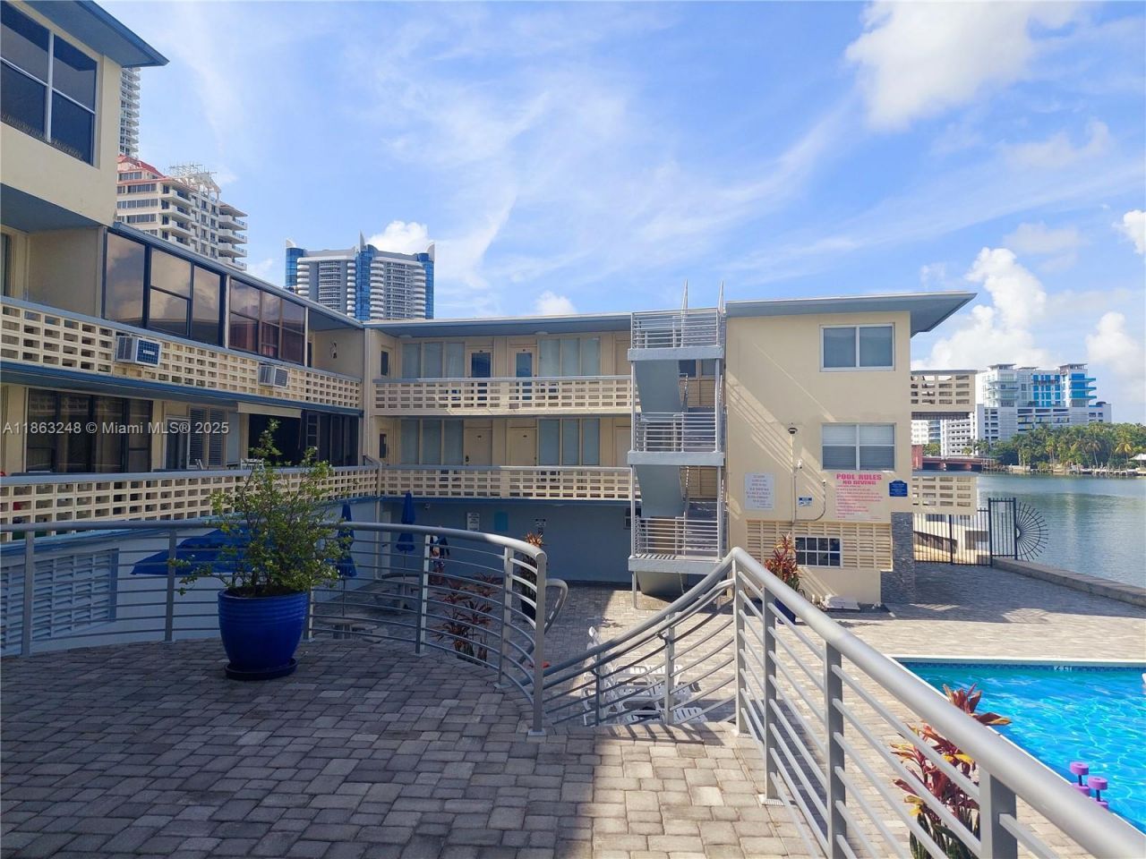 6484 Indian Creek Drive, Unit 320, Miami Beach, FL 33141 Photo