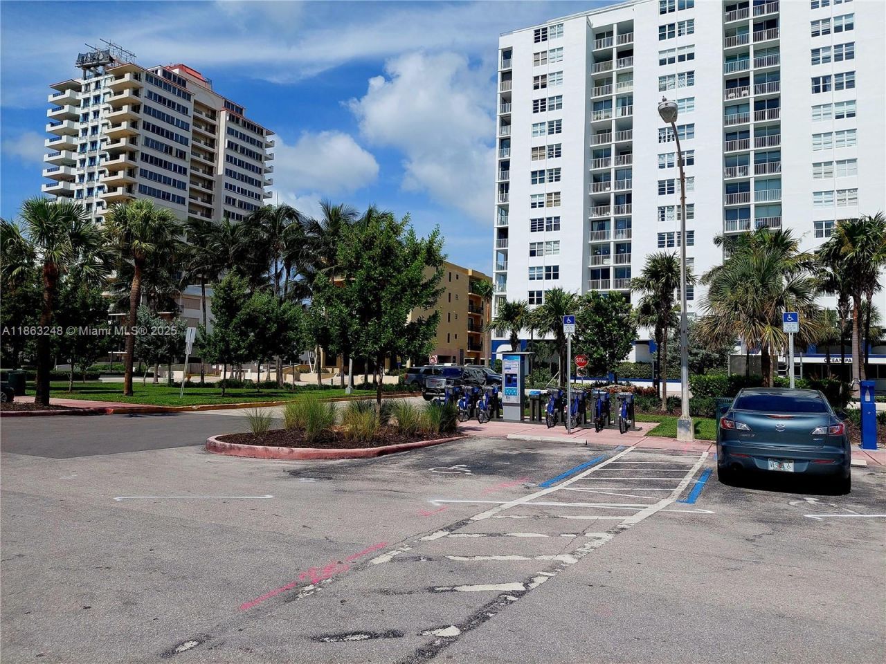 6484 Indian Creek Drive, Unit 320, Miami Beach, FL 33141 Photo