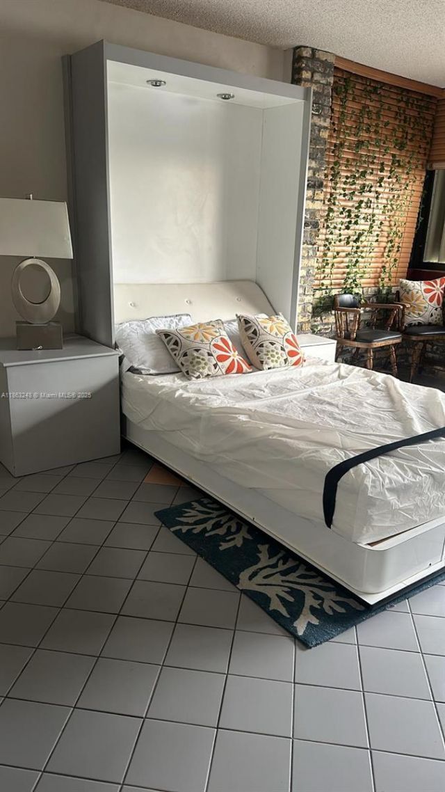 6484 Indian Creek Drive, Unit 320, Miami Beach, FL 33141 Photo