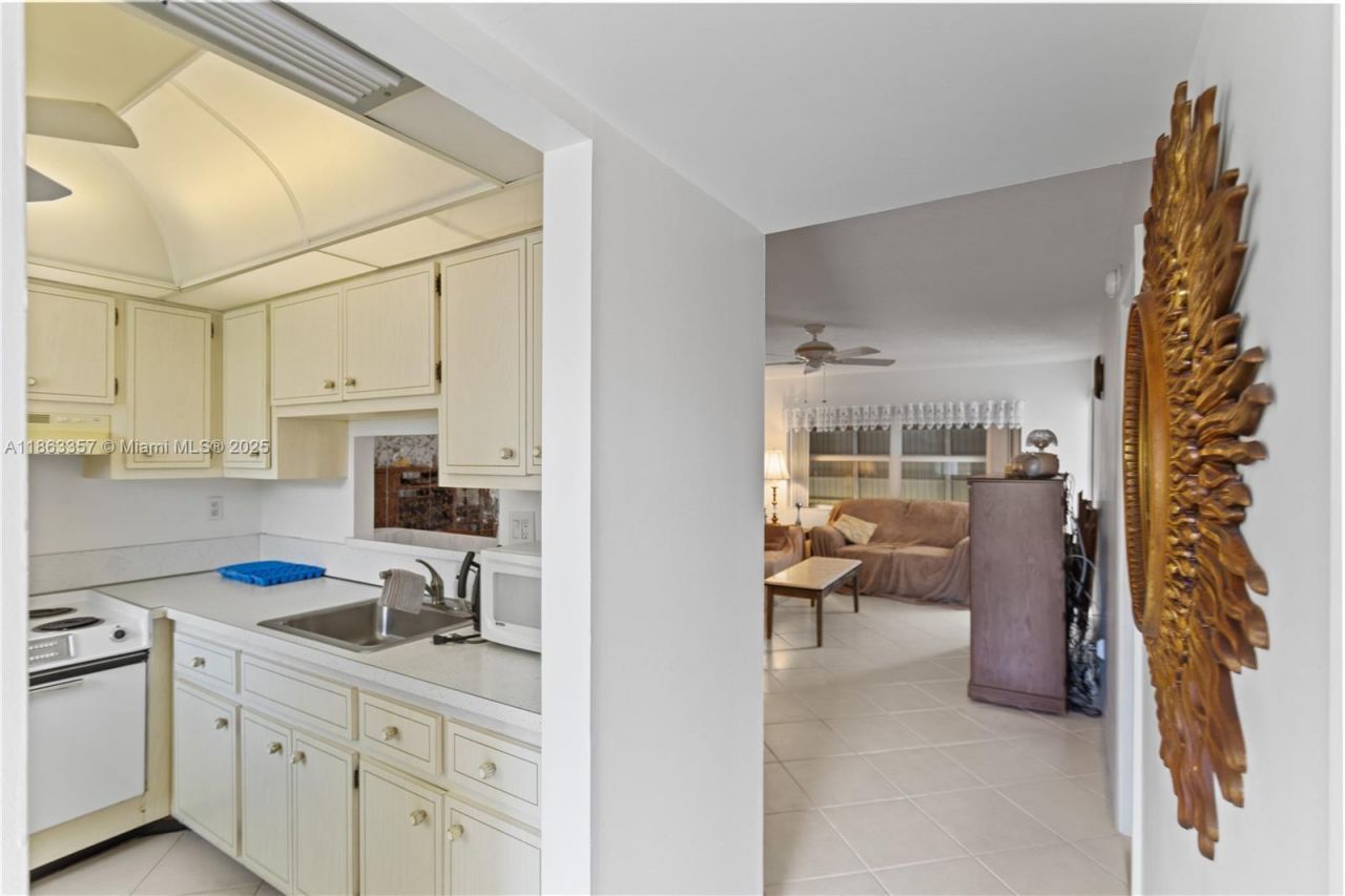 4299 NW 16th St, Unit 210, Lauderhill, FL 33313 Photo