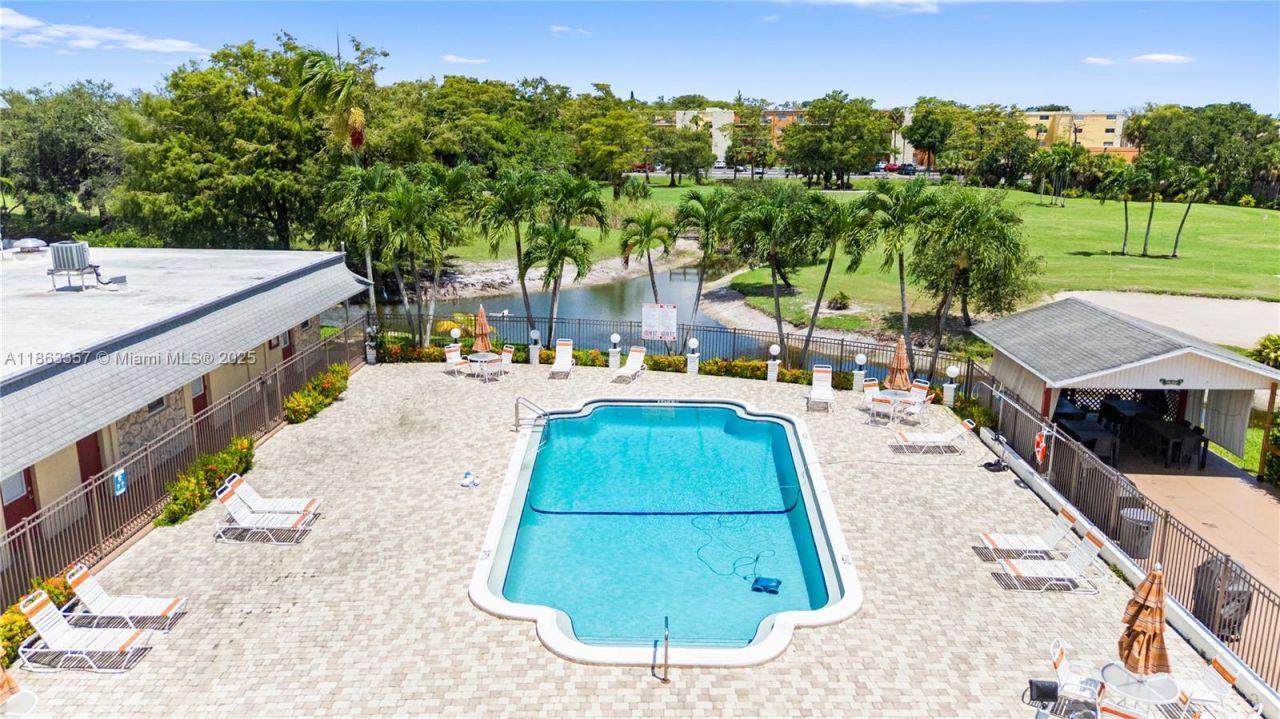 4299 NW 16th St, Unit 210, Lauderhill, FL 33313 Photo