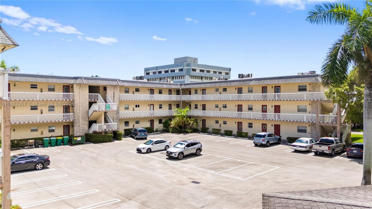 4299 NW 16th St, Unit 210, Lauderhill, FL 33313 Photo