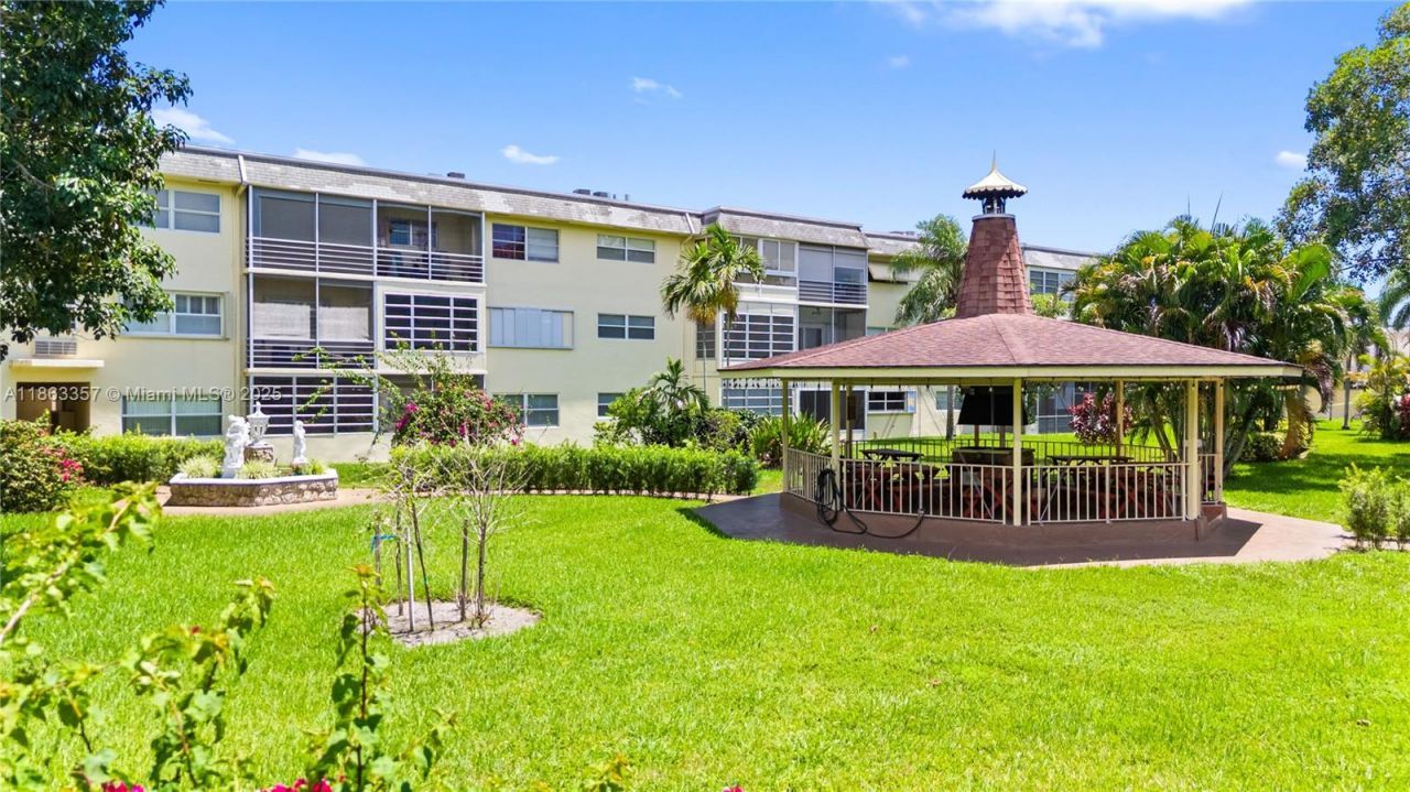 4299 NW 16th St, Unit 210, Lauderhill, FL 33313 Photo