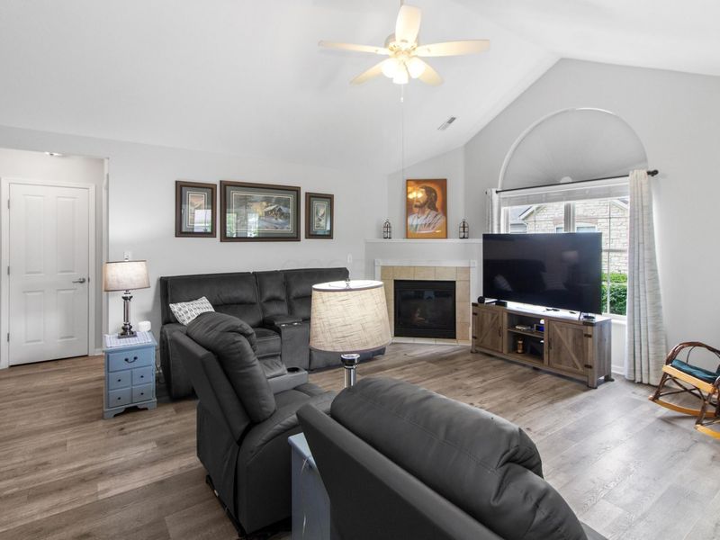 1266 Paddock Loop, Washington Court House, OH 43160 Photo 2