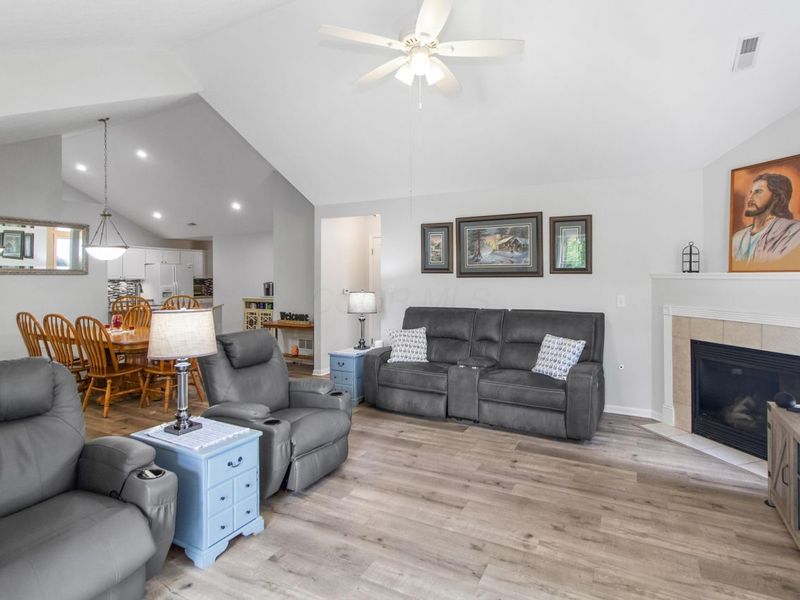 1266 Paddock Loop, Washington Court House, OH 43160 Photo 8