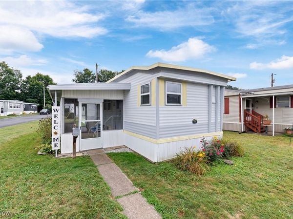 96 Helen Street, Barberton, OH 44203