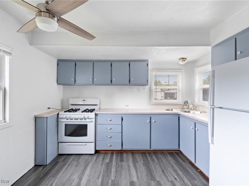 96 Helen Street, Barberton, OH 44203 Photo 13