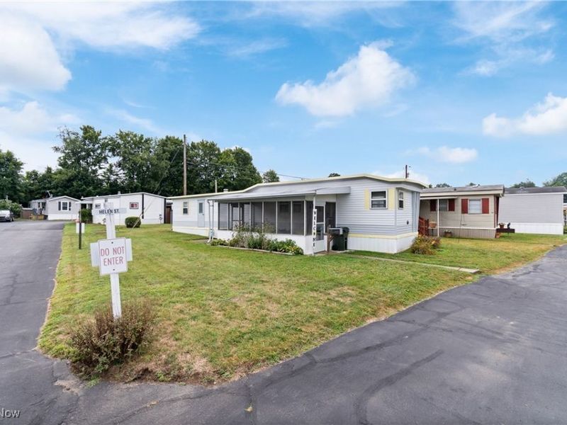 96 Helen Street, Barberton, OH 44203 Photo 3