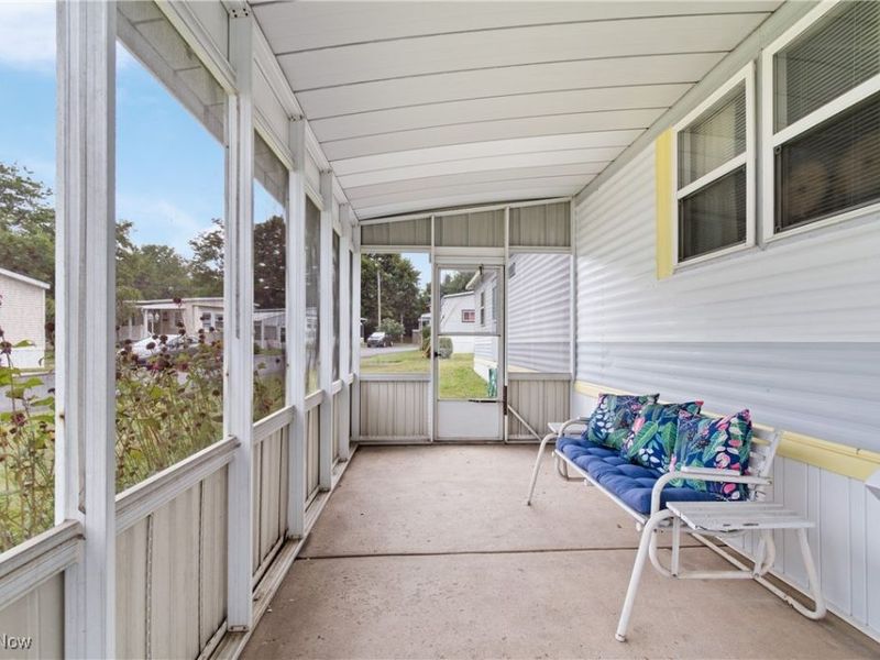 96 Helen Street, Barberton, OH 44203 Photo 4