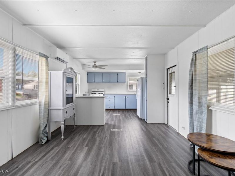 96 Helen Street, Barberton, OH 44203 Photo 9