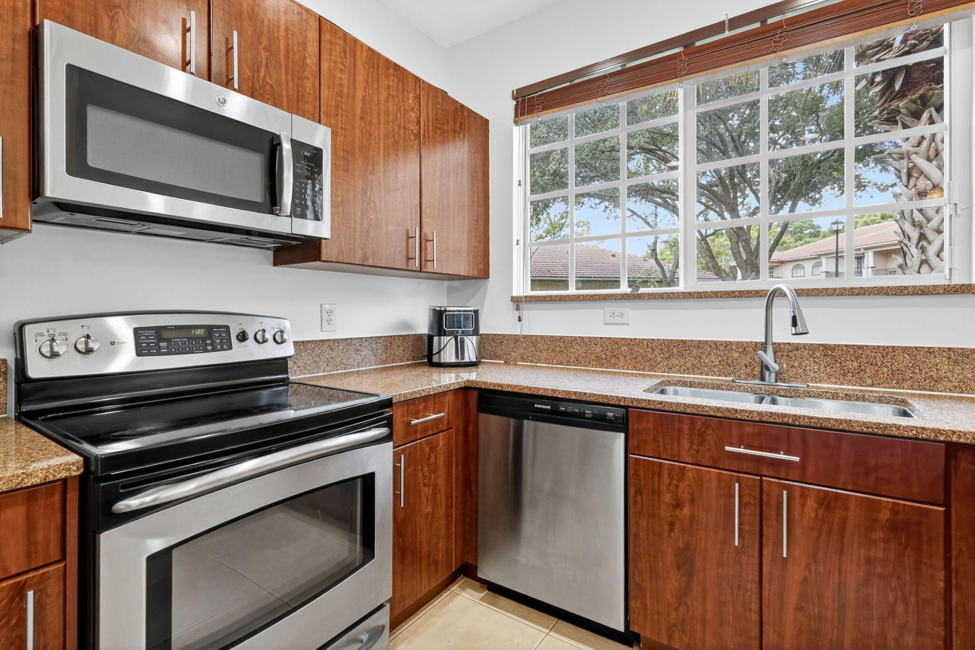 6272 S Military Trail, Unit 206, Lake Worth, FL 33463 Photo