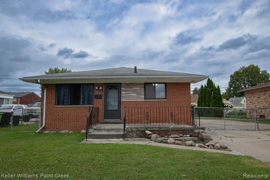 18734 Florida Street, Roseville, MI 48066 Main Photo