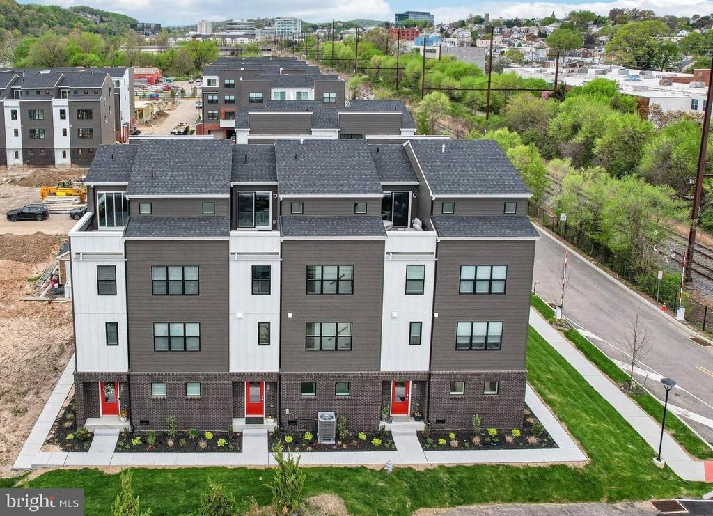 955 Riverplace Drive, Unit 55O, Conshohocken, PA 19428 Main Photo