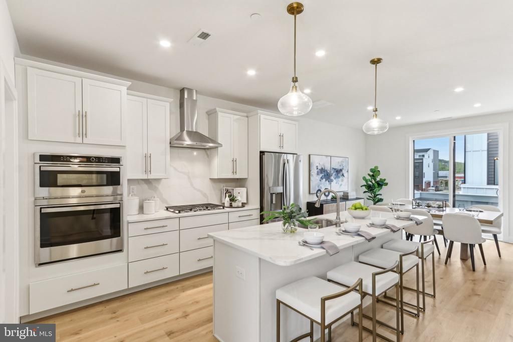 957 Riverplace Drive, Unit 57O, Conshohocken, PA 19428 Main Photo