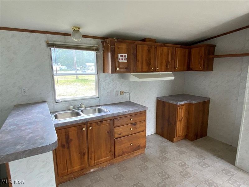 200 Liberty Street, Newcomerstown, OH 43832 Photo 5