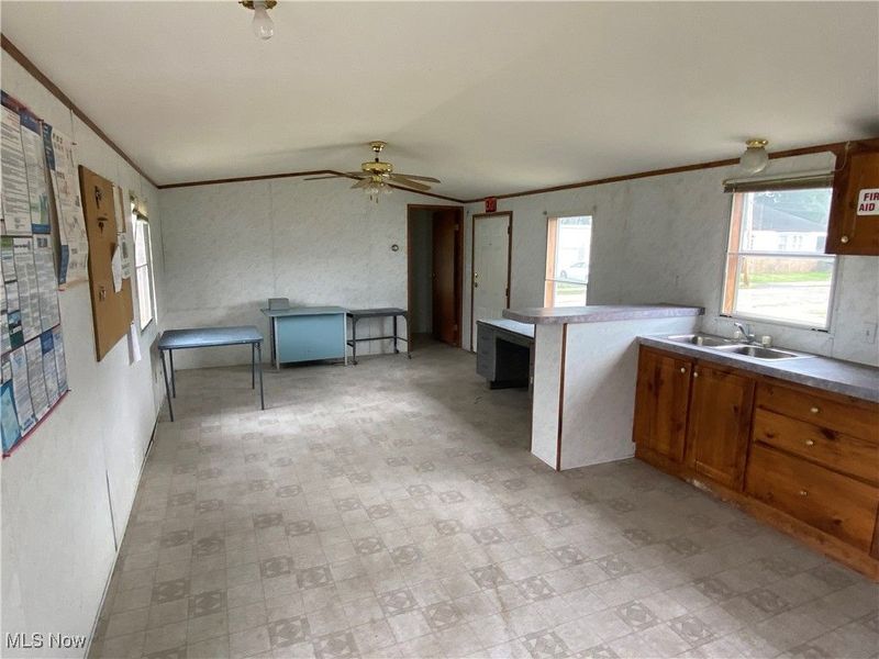 200 Liberty Street, Newcomerstown, OH 43832 Photo 6