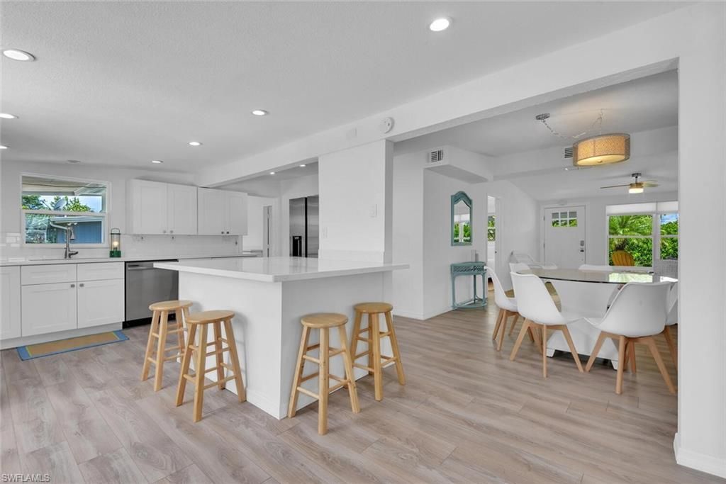 2048 Holiday Ln, Naples, FL 34104 Photo