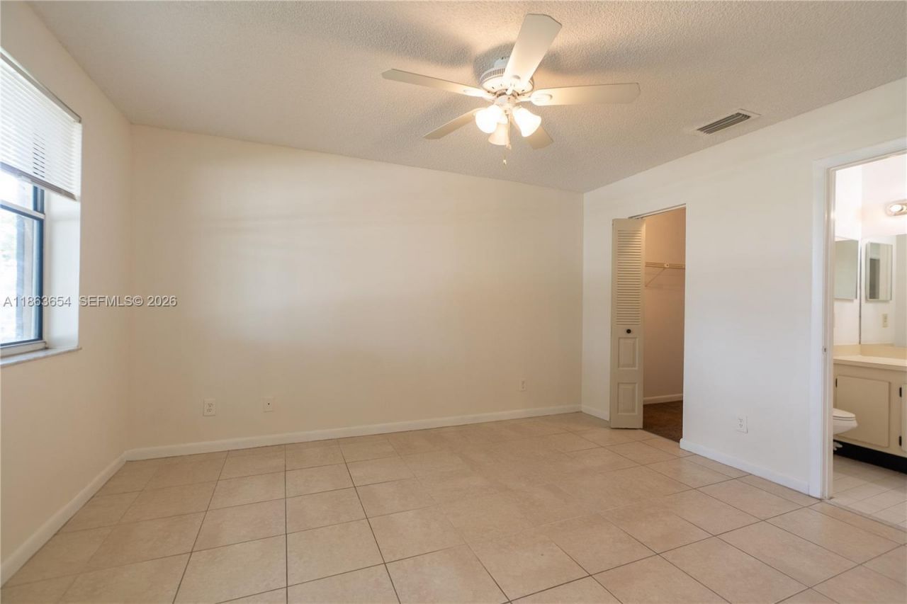 721 NW 103rd Ter, Unit 202, Pembroke Pines, FL 33026 Photo