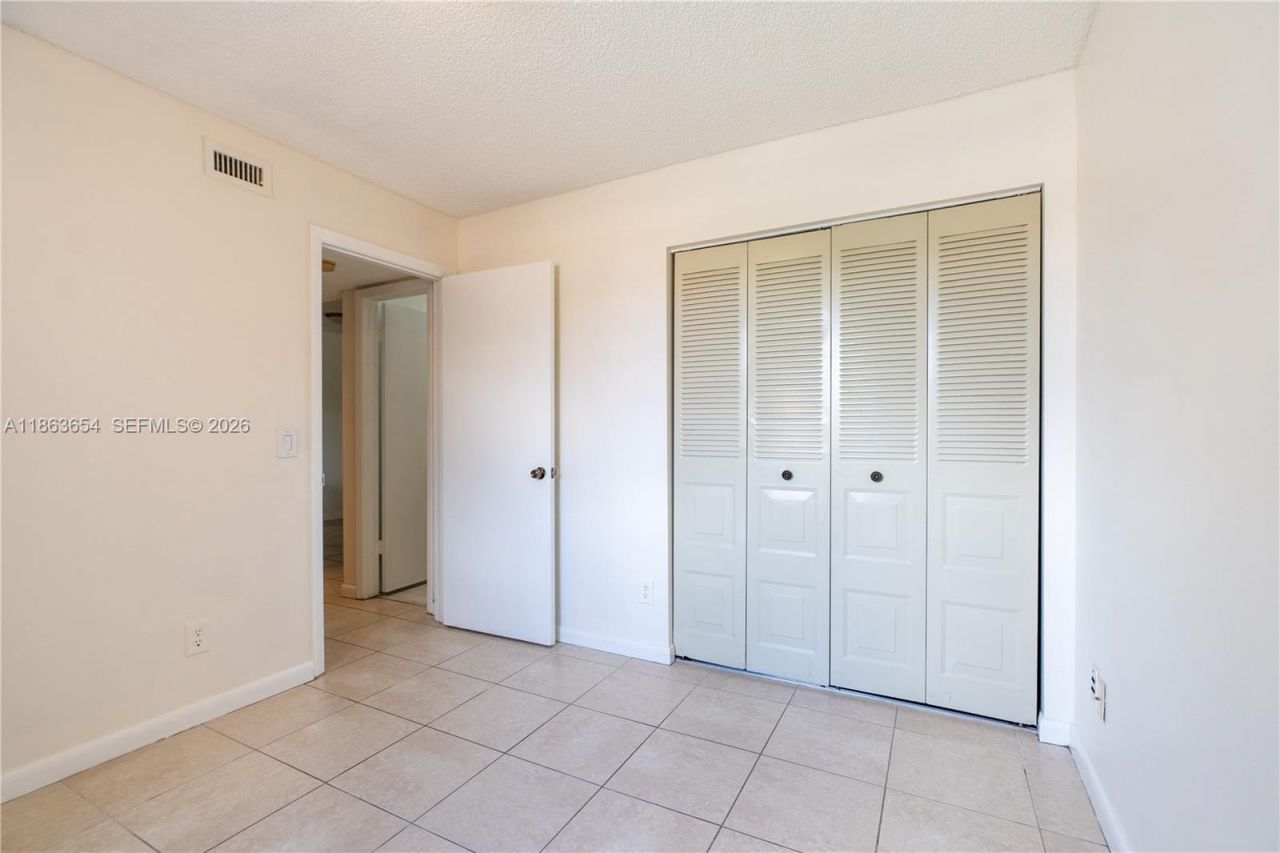 721 NW 103rd Ter, Unit 202, Pembroke Pines, FL 33026 Photo