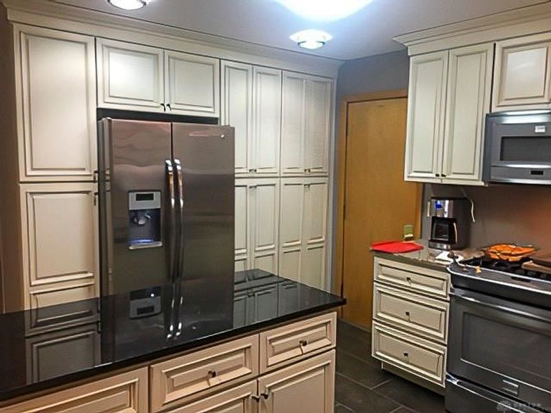 1230 Sunnyview Avenue, Dayton, OH 45406 Photo 9