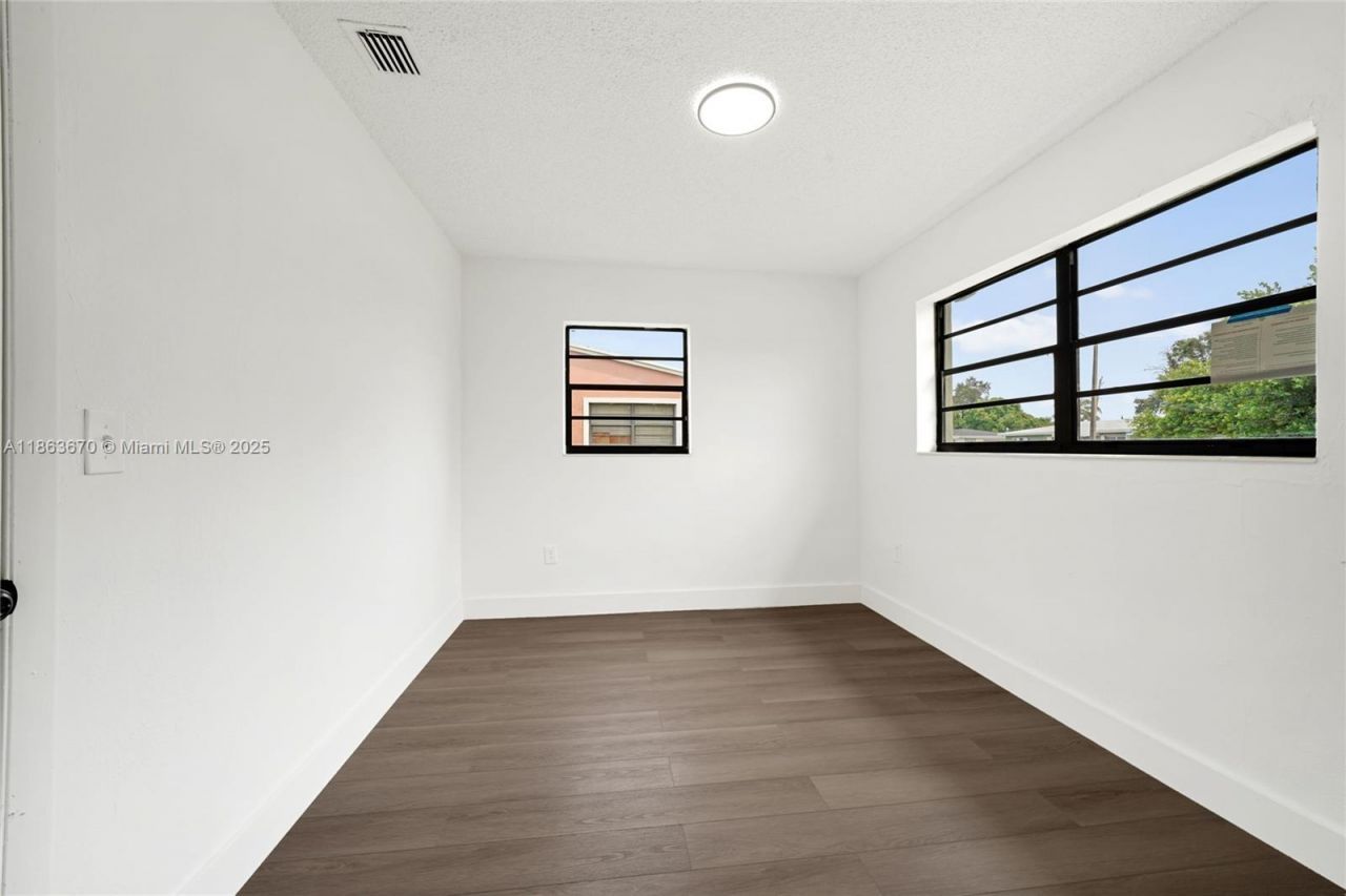 3301 NW 174th St, Miami Gardens, FL 33056 Photo