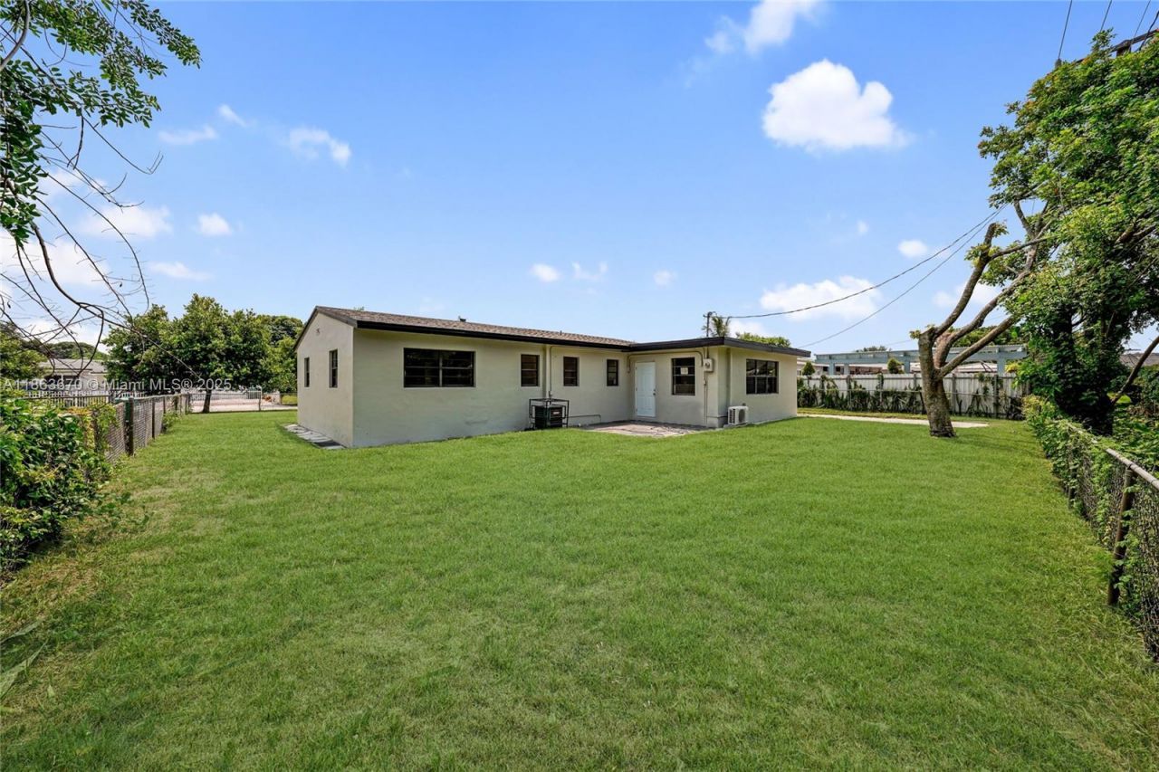 3301 NW 174th St, Miami Gardens, FL 33056 Photo