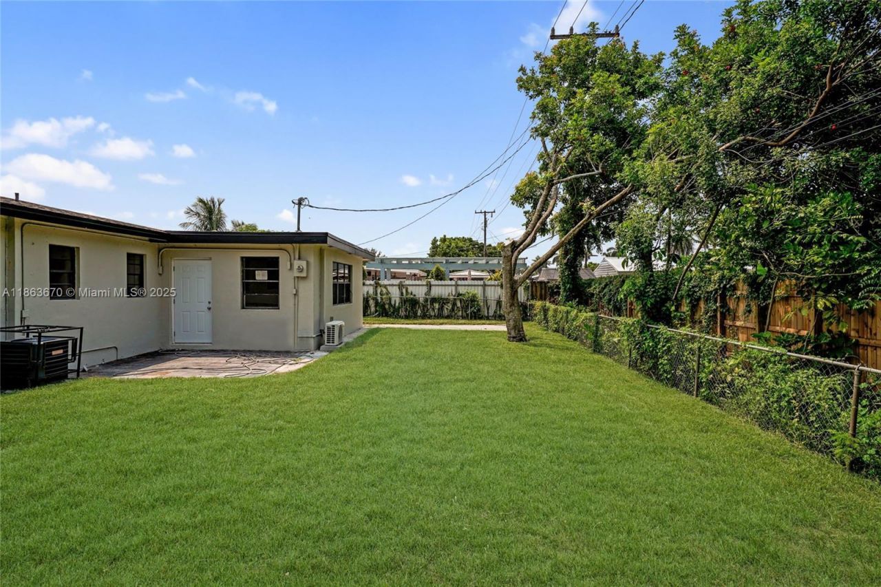 3301 NW 174th St, Miami Gardens, FL 33056 Photo