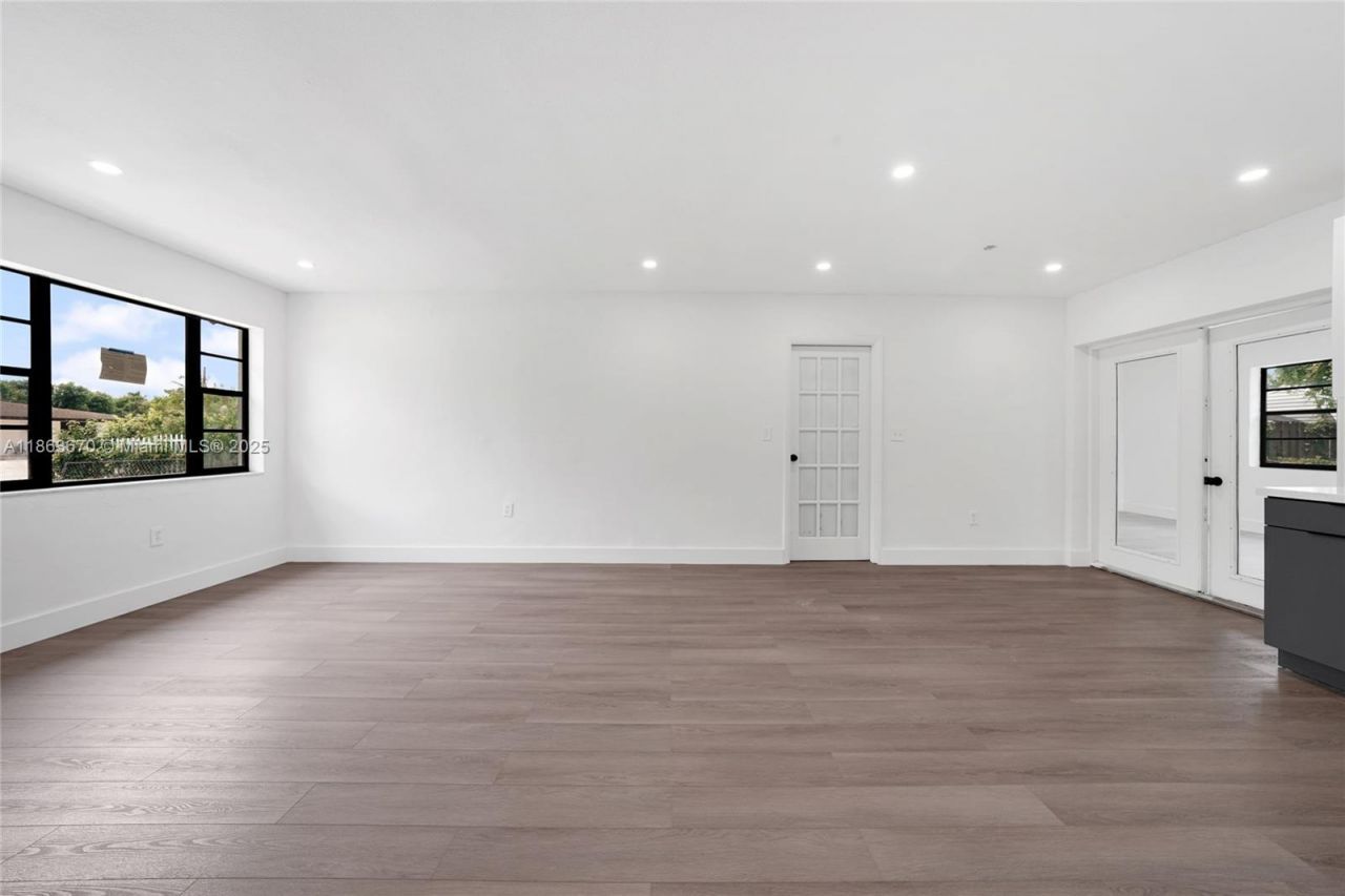 3301 NW 174th St, Miami Gardens, FL 33056 Photo