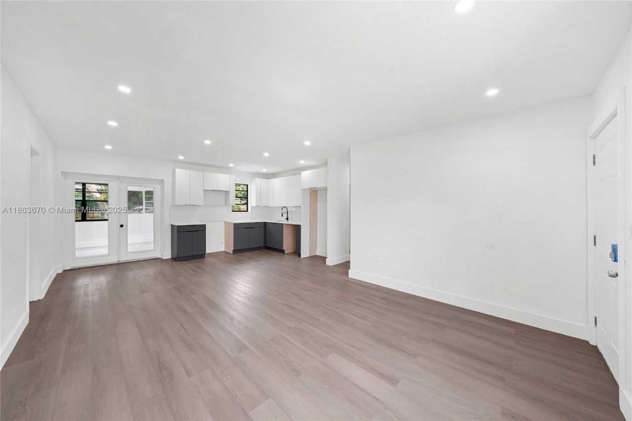 3301 NW 174th St, Miami Gardens, FL 33056 Photo