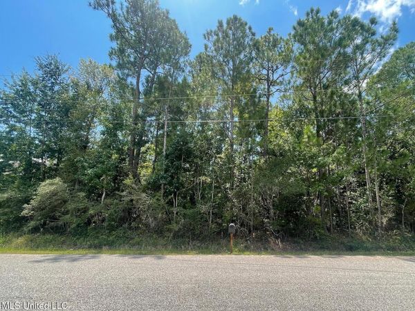 Lot 16 Poinsetta Loop, Pass Christian, MS 39571