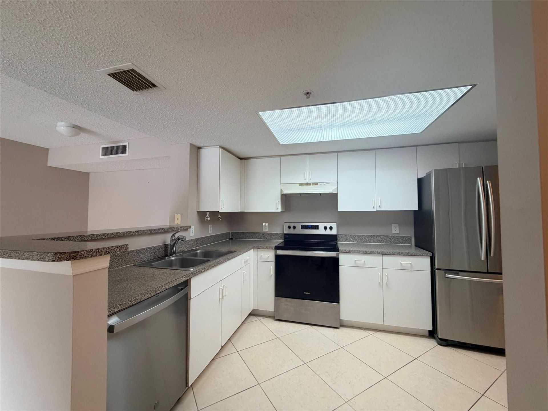 5025 Wiles Road, Unit 101, Coconut Creek, FL 33073 Photo