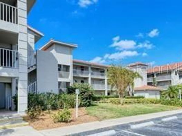 9320 CLUBSIDE CIRCLE, Unit 2208, SARASOTA, FL 34238