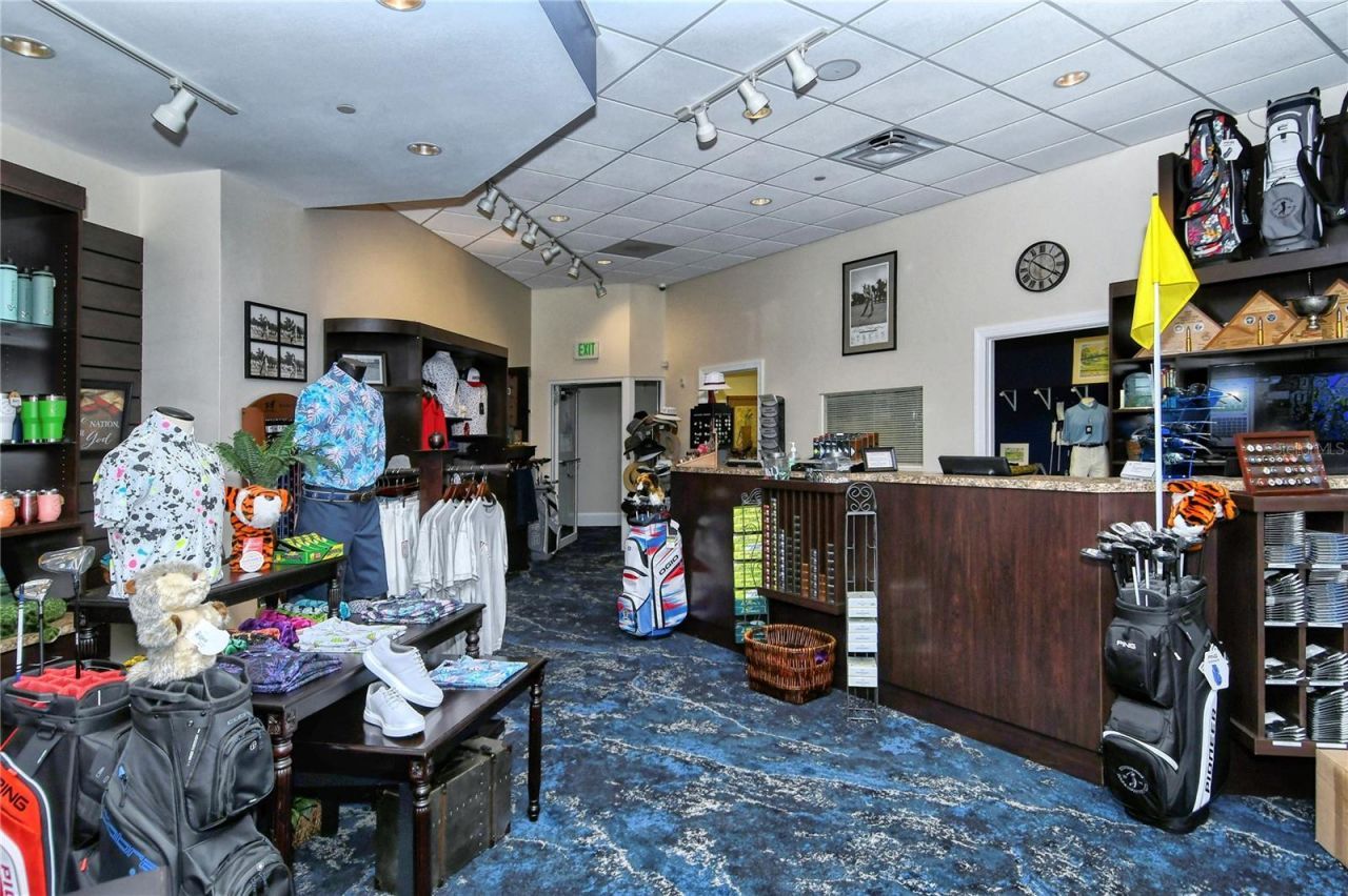 9320 Clubside Circle, Unit 2208, Sarasota, FL 34238 Photo