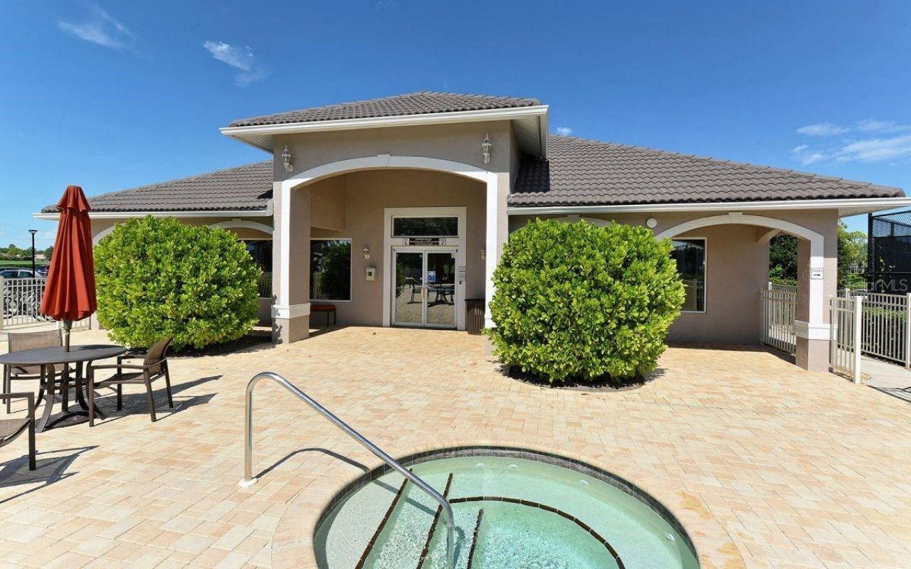9320 Clubside Circle, Unit 2208, Sarasota, FL 34238 Photo