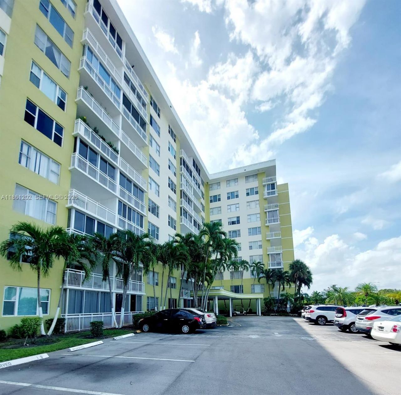 4400 Hillcrest Dr, Unit 1005A, Hollywood, FL 33021 Photo