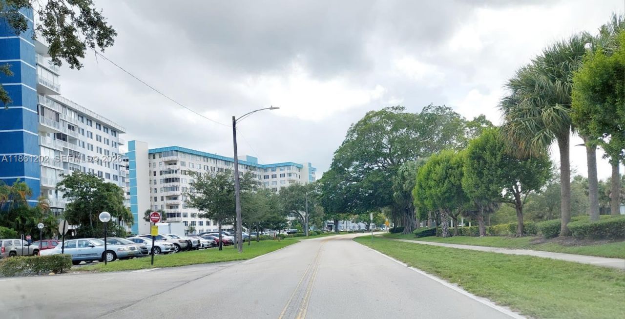 4400 Hillcrest Dr, Unit 1005A, Hollywood, FL 33021 Photo