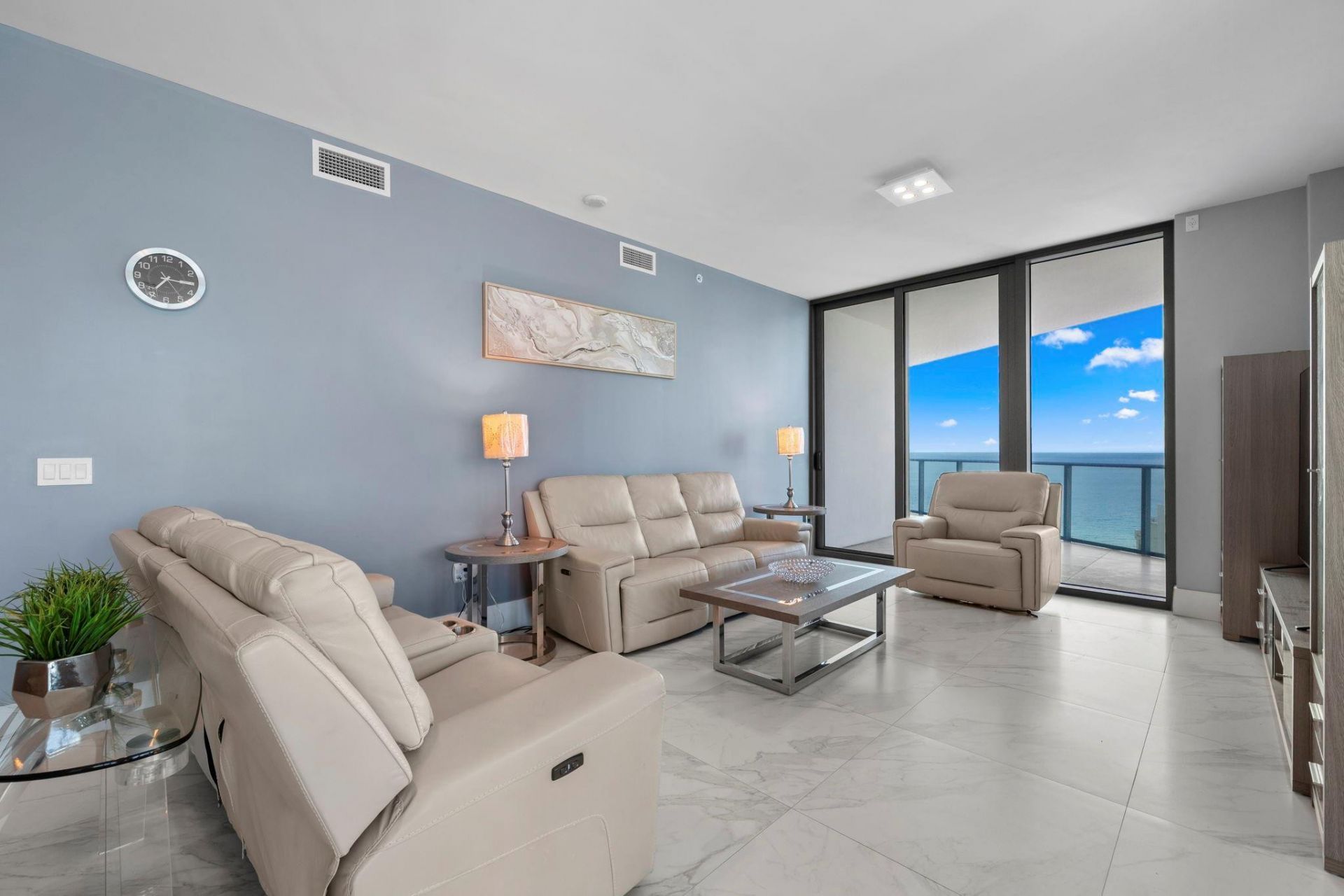 701 N Fort Lauderdale Beach Boulevard, Unit 1205, Fort Lauderdale, FL 33304 Photo