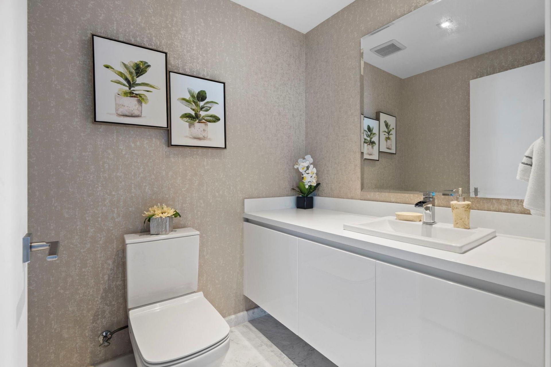 701 N Fort Lauderdale Beach Boulevard, Unit 1205, Fort Lauderdale, FL 33304 Photo