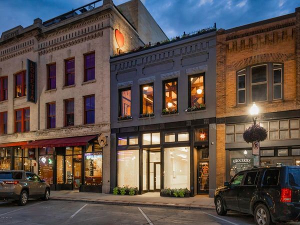 214 Broadway N, Fargo, ND 58102