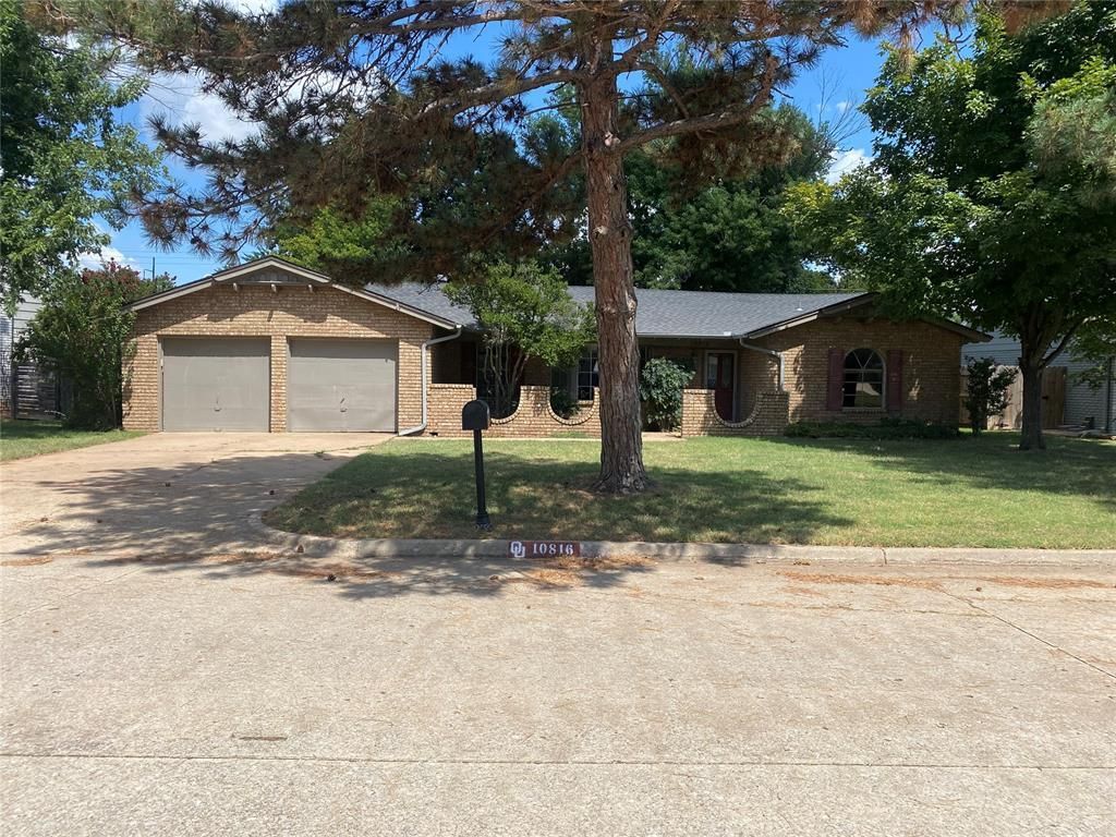 10816 Quail Circle, Oklahoma City, OK 73120 Main Photo