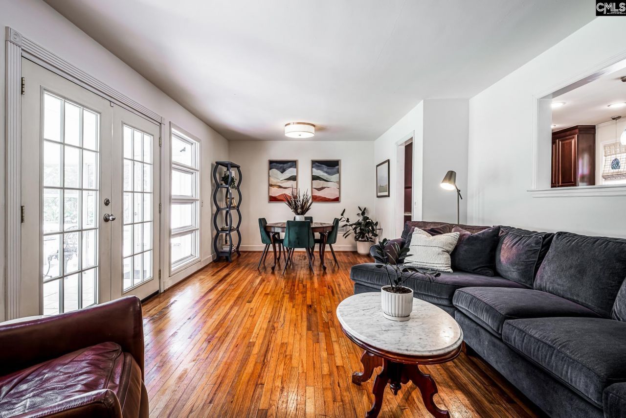 3541 Foxhall Road Photo 6