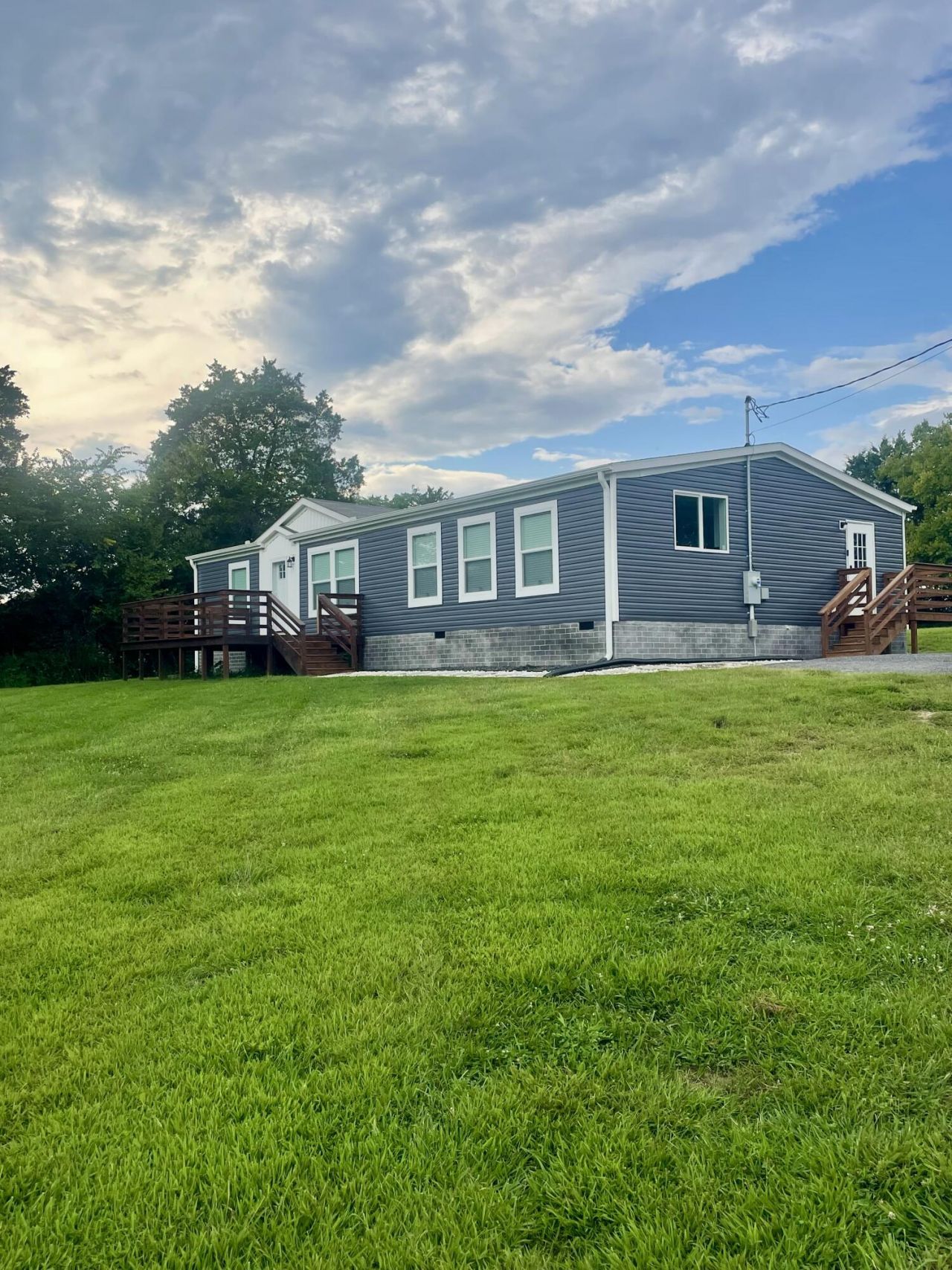 121 Rhea Circle Mooresburg, TN 37811